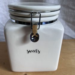 WHITE GLASS STORAGE JAR