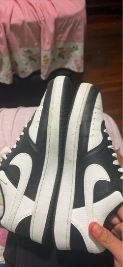 Nike Low-Top Sneakers Black and White