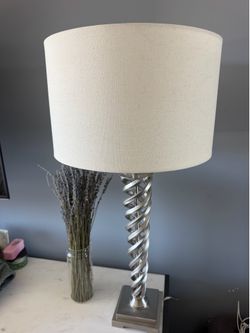 Table lamp
