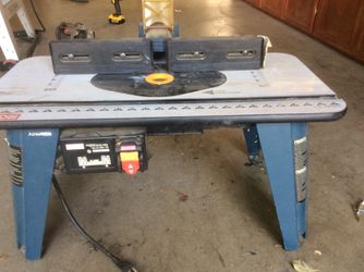 Rounter table good condition