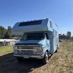 1988 Chevy Travel master
