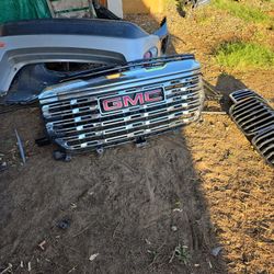 2022 2023 2024 2025 GMC SIERRA 1500 FRONT BUMPER GRILLE W/CAMERA (contact info removed)5 OEM
