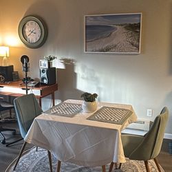 Kitchen Table And Chairs 