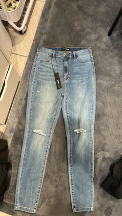 Fashion Nova Light Wash Jeans