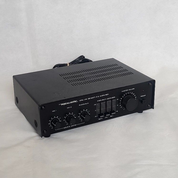 Realistic Amplifier