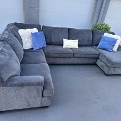 Beautiful Grey Sectional Couch