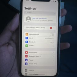 iPhone 11 White