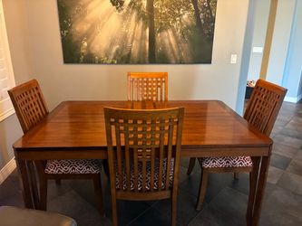 Wood Dining Table with 6 Chairs