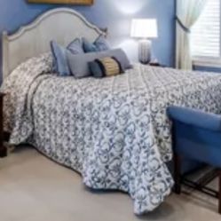 Queen Size Bed With Headboard, Spring box And Mattress 