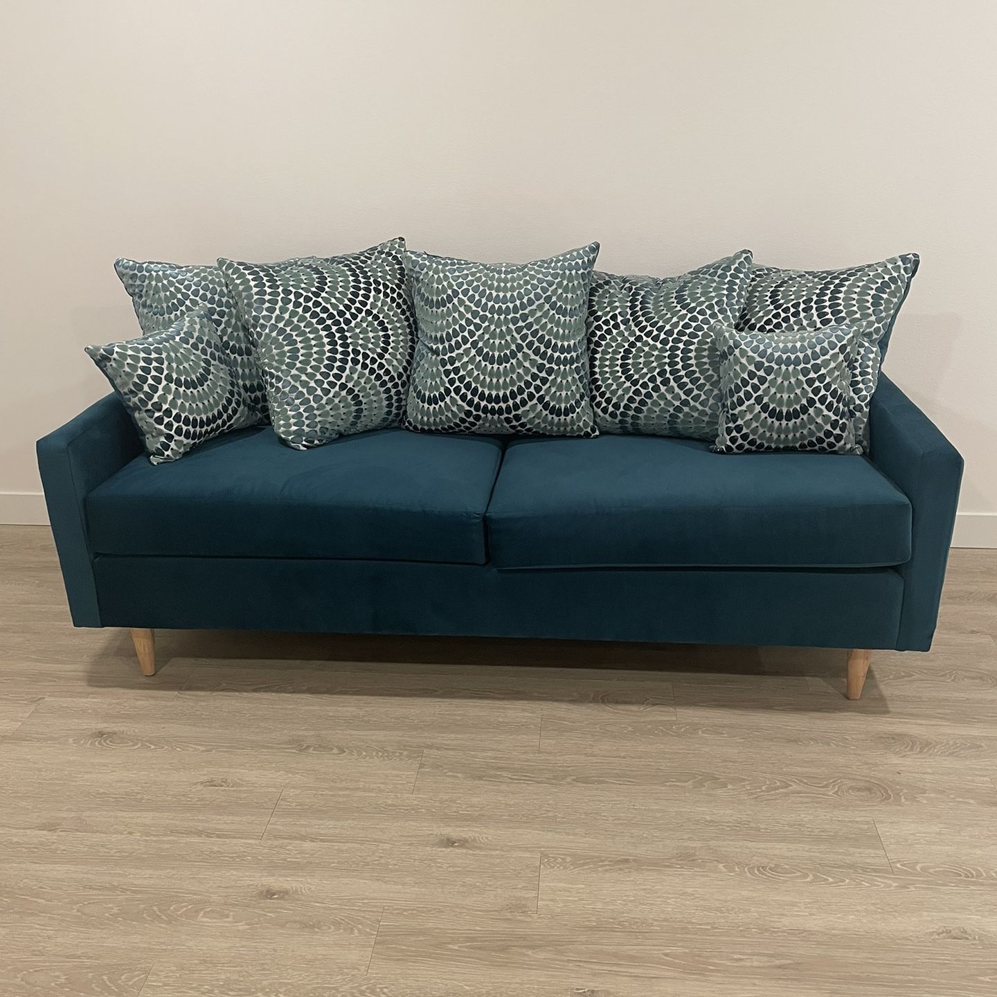 Like New Sofa For Sale