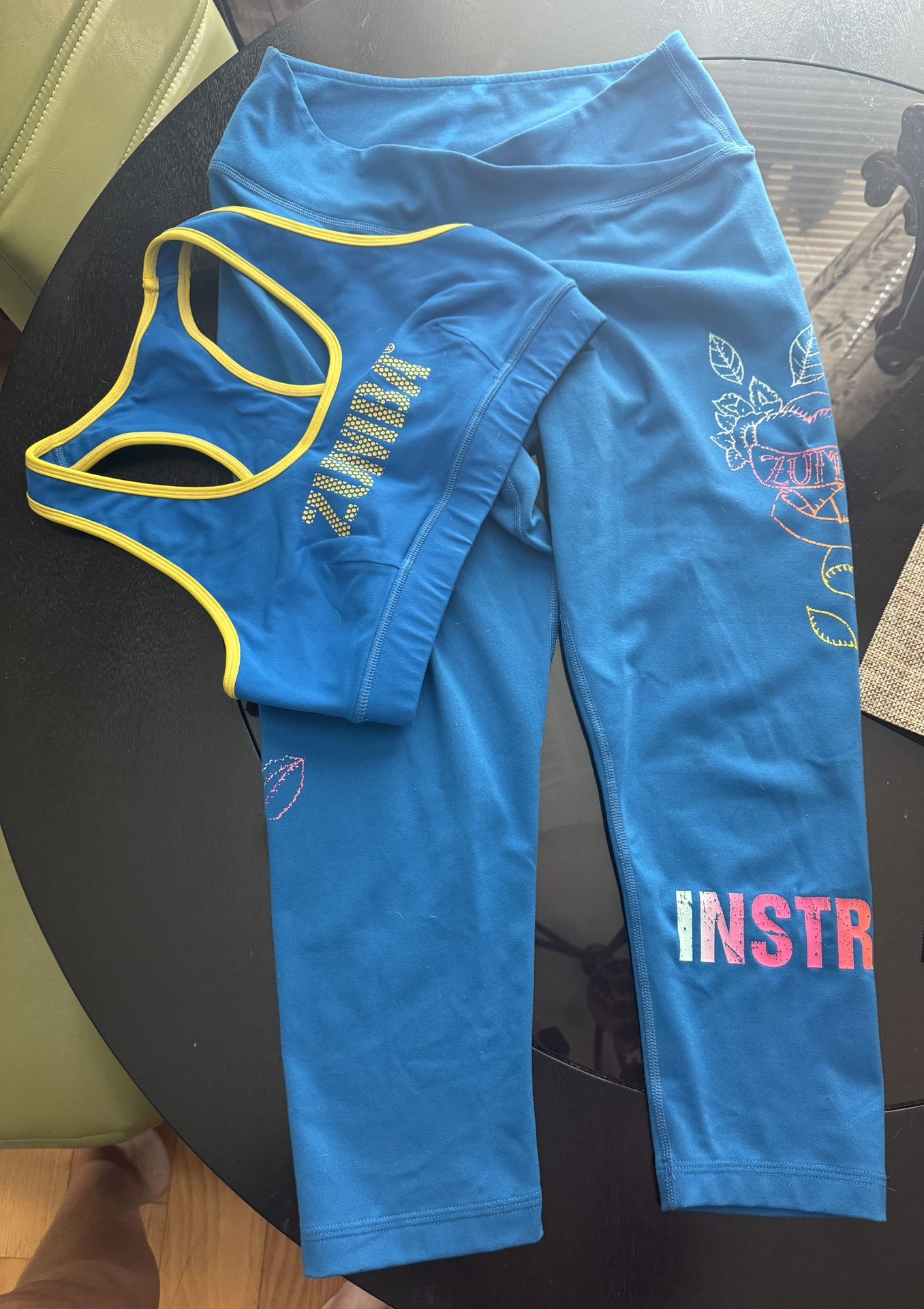 Vintage Zumba leggings and sports Bra Set L