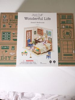 Hands craft Wonderful Life Anne's Bedroom