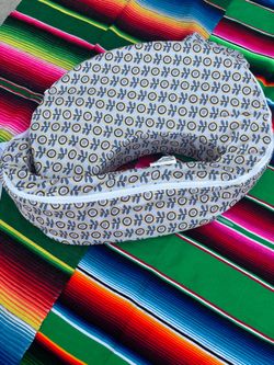 Nursing pillow