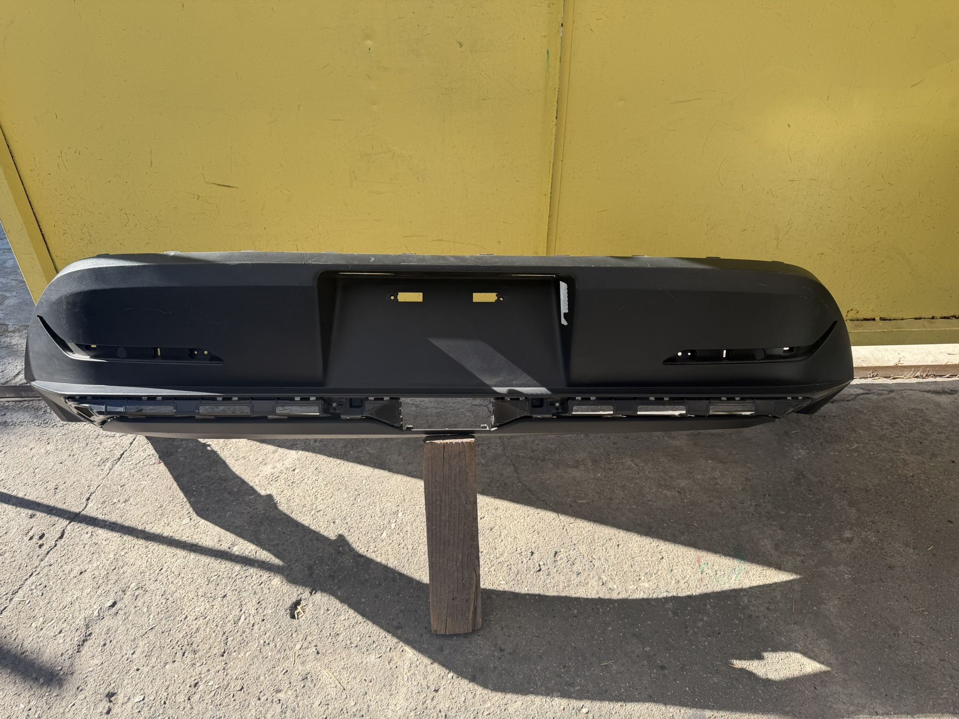 2025-2026 KIA K4 REAR BUMPER LOWER VALANCE OEM