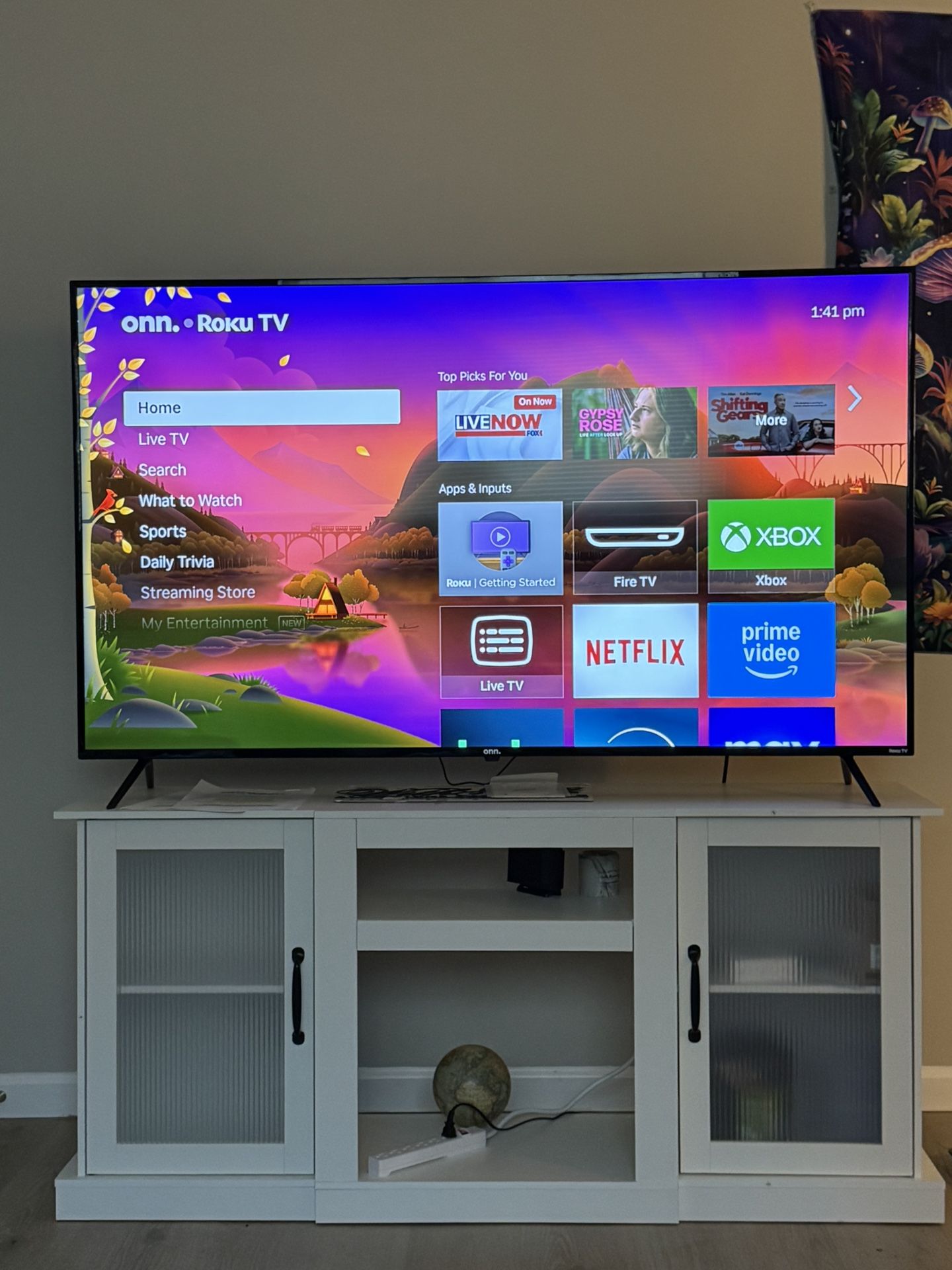 65 Inch ONN Roku Tv