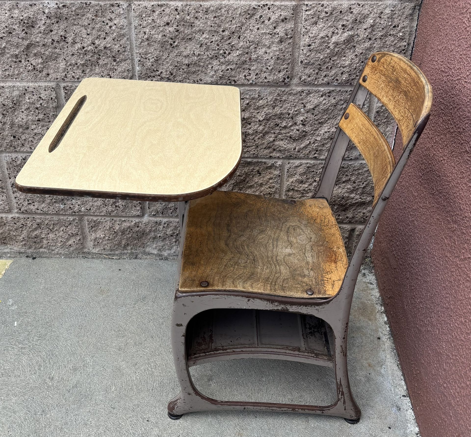 VINTAGE 1950’s SCHOOL DESK-KID SIZE 