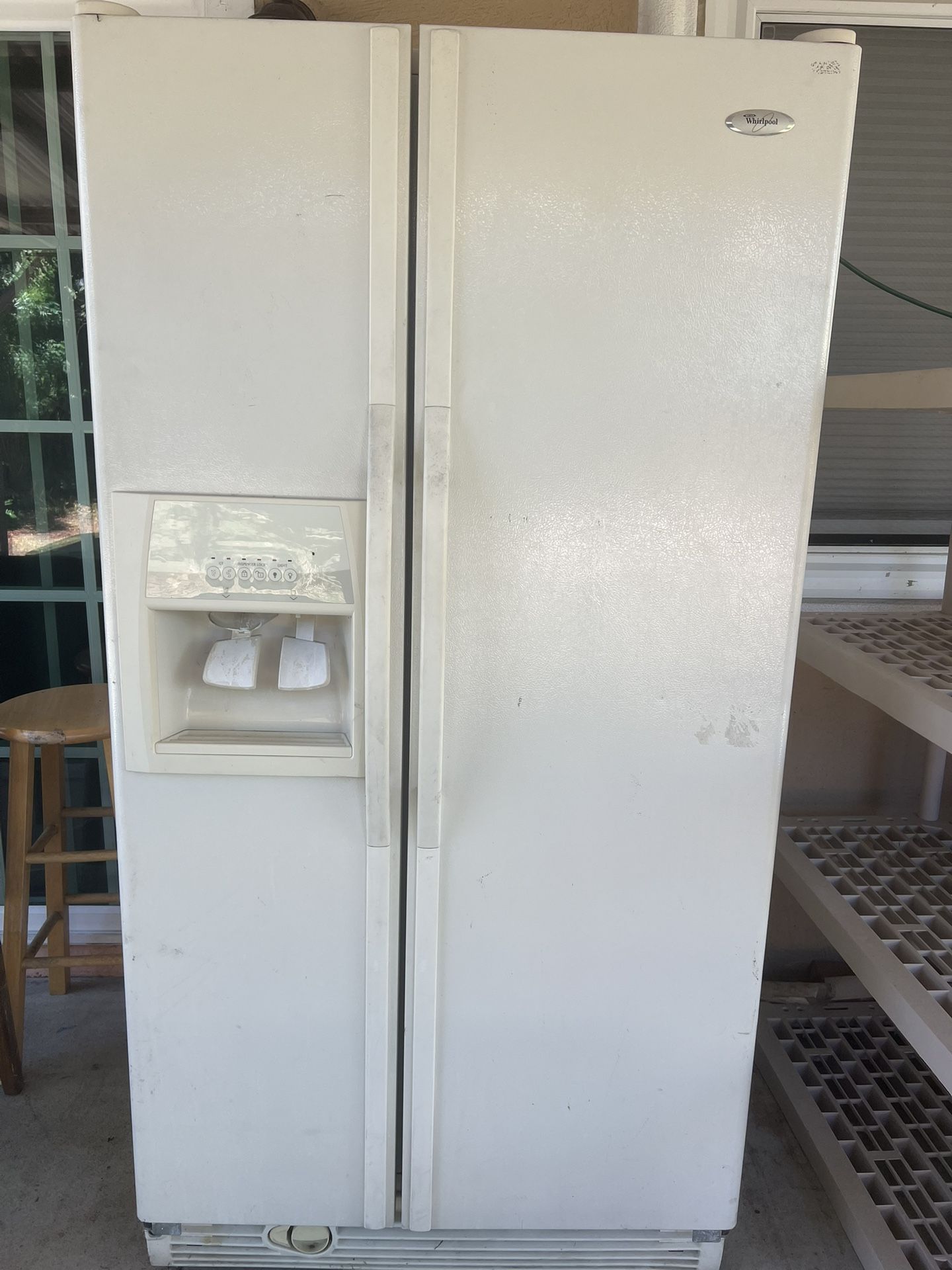 Refrigerator