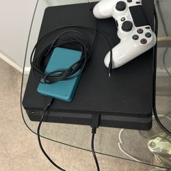 PS 4