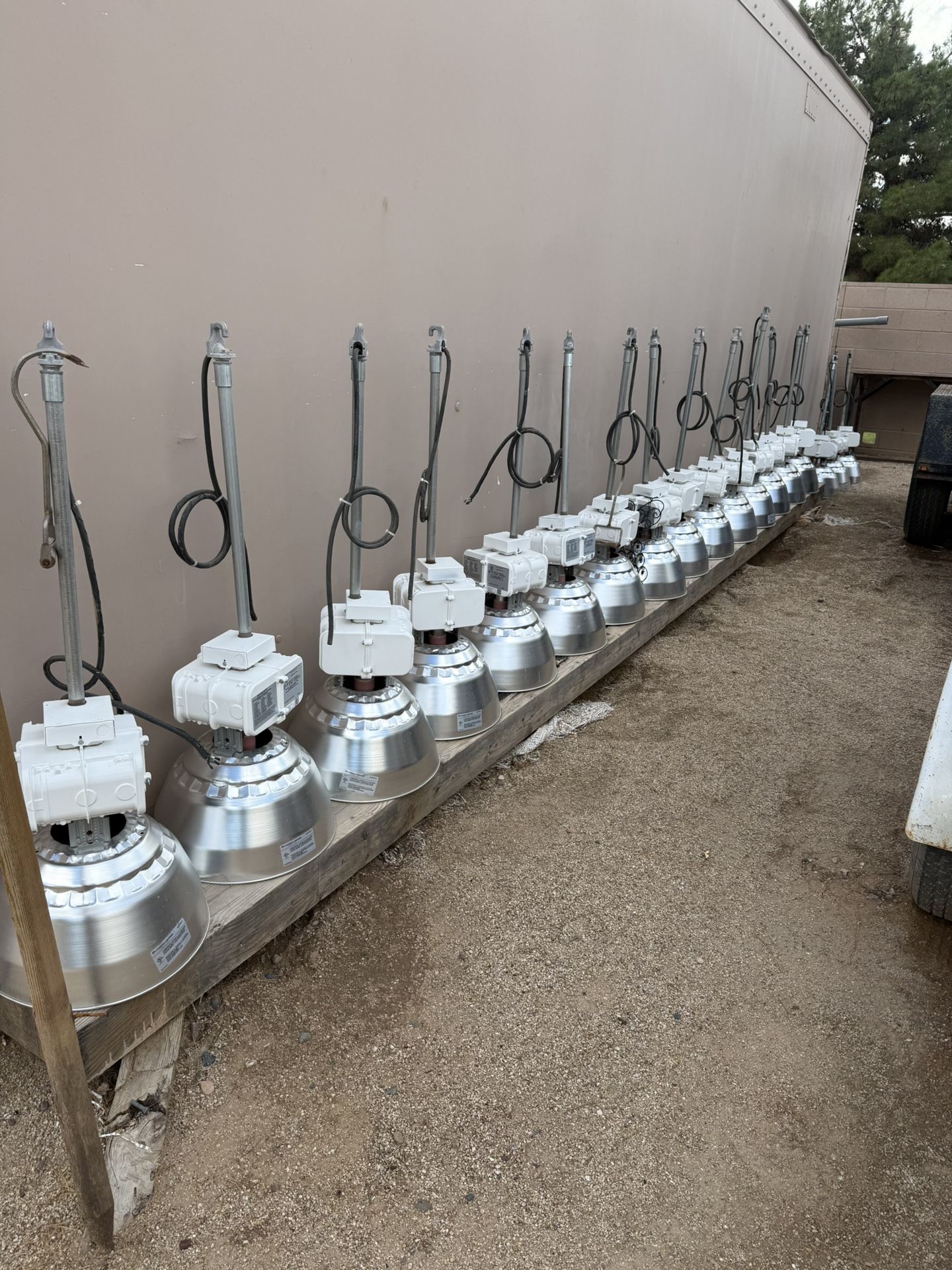 Arena Lights / Shop Lights Lithonia TH A16