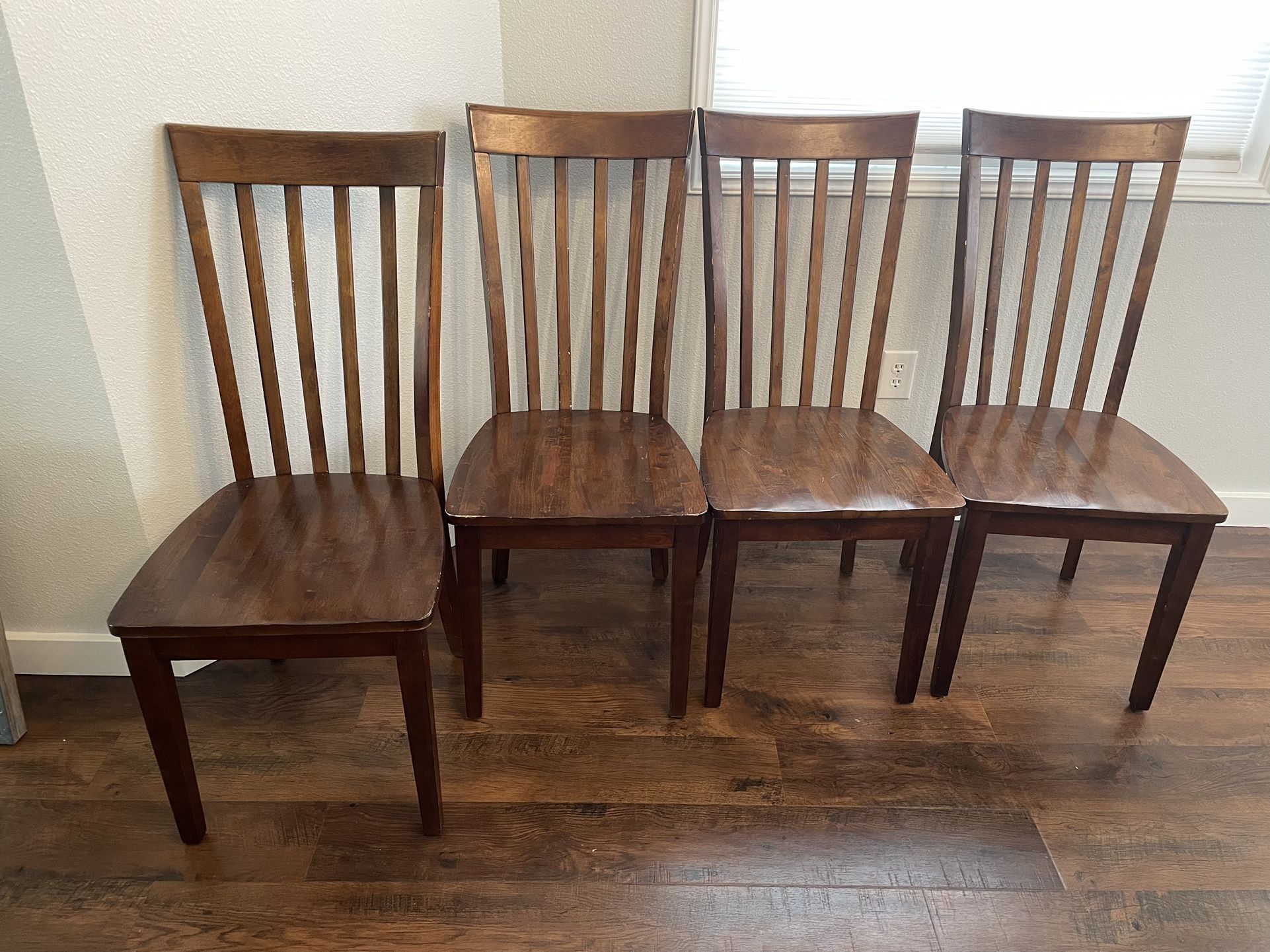 Set Of 4 Dining/ Kitchen Chairs for Sale in WA OfferUp