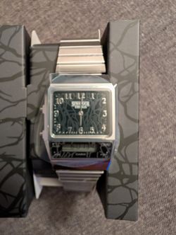 Casio G-Shock stranger things silver AQ-800EST-1AJR brand new in hand Netflix
