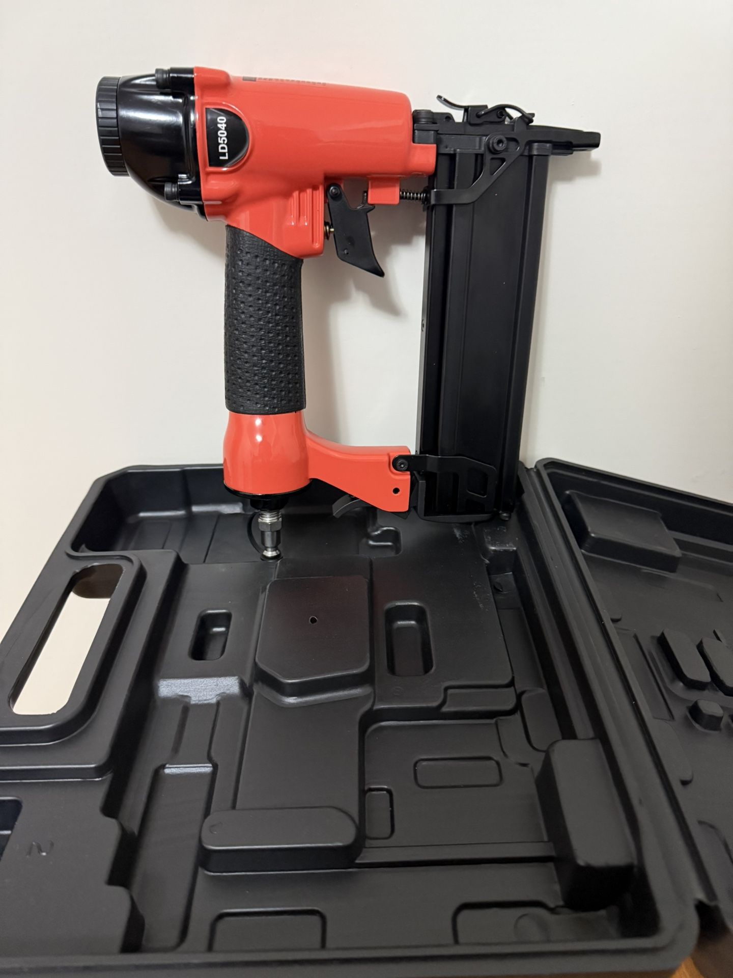 2 In 1 Nailer And Stapler Gun New Nueva