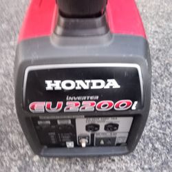 Honda EU2200i Inverter Suitcase Generator Excellent Condition. For Pick Up Fremont Sea. No Low Ball Offers Please. No Trades. Yes I Have It 