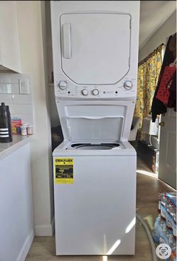 GE Stacked Washer Dryer Combo Unit