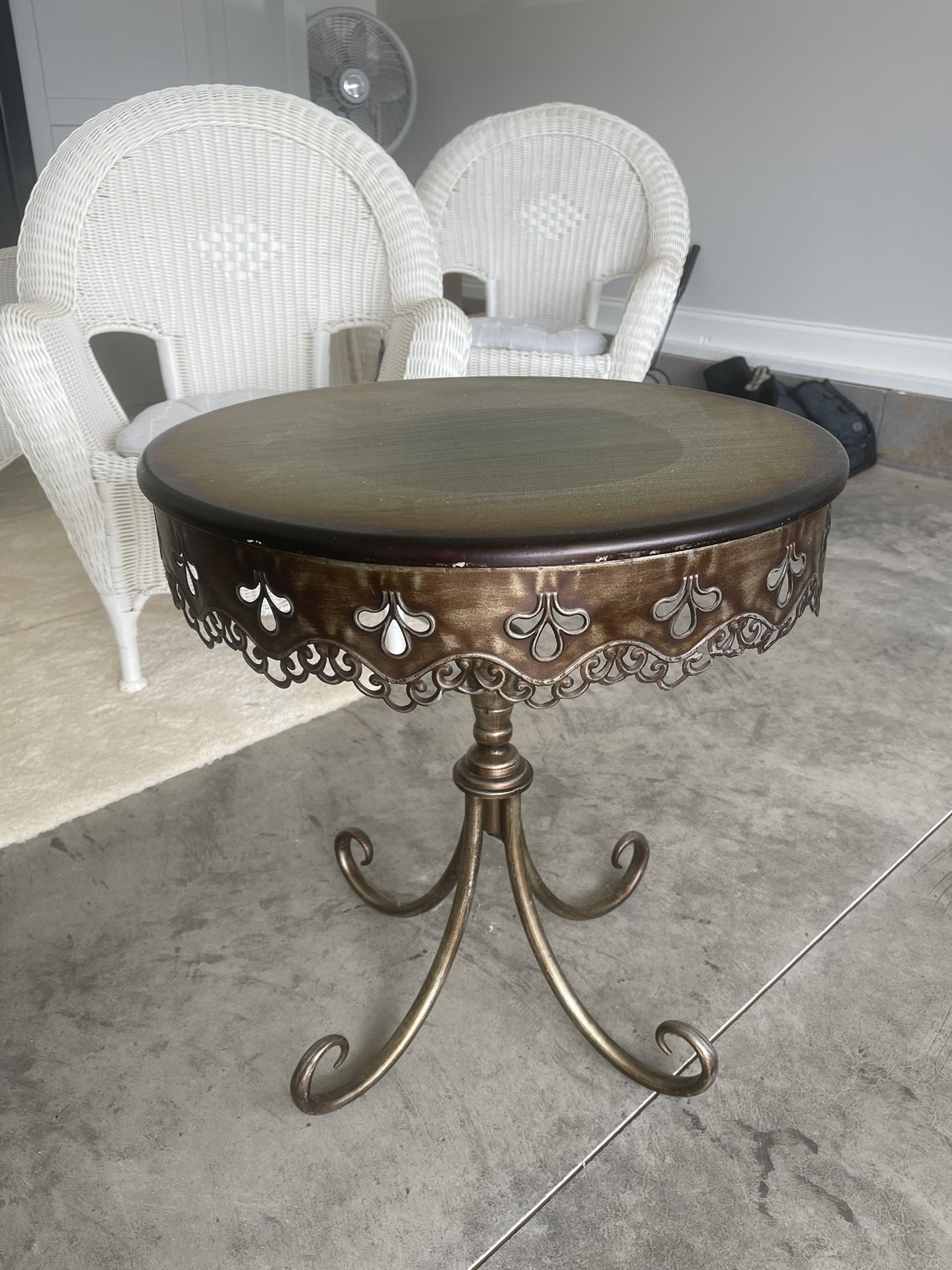 Small entry way table