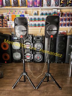 Portable Bluetooth Speakers ❗️8" Woofers ❗️STAND NOT INCLUDED❗️SUPER PRICE❗️BOTH FOR $50❗️❗️❗️🔊🎤🎶⚡️