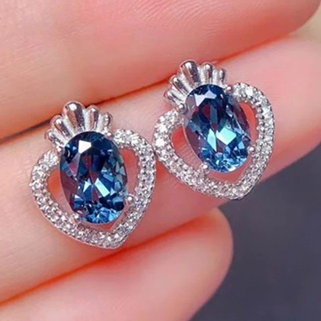 Fashion Hollow Bling Shiny Blue Sapphire Oval Zircon Crystal Inlaid Sweet Big Heart Stud Earrings. 