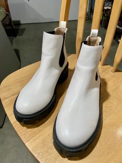 Chelsea Ankle Boots for Women Low Block Chunky Women's Boots Like New Round Toe Short Heeled Ankle Booties SIZE :8