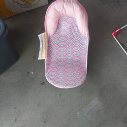 Baby Girl Tub Seat