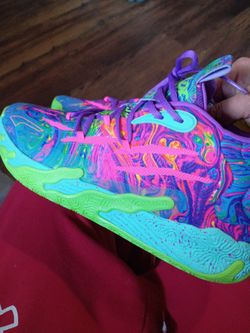 PUMA x LAMELO BALL MB.03 Be You
Men's Basketball Shoes