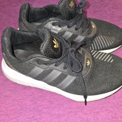 Adidas Shoes Woman Size 7.5