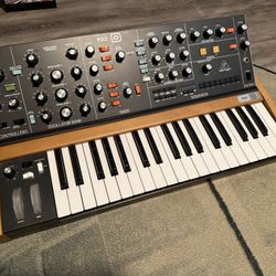 Behringer Poly D Moog Minimoog Poly Synthesizer Synth