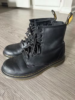 Junior 1460 Doc Martin’s Softy T leather lace up w side sipper