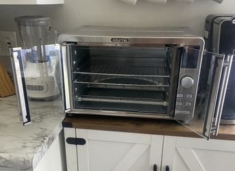 Gourmia 9 Slice Digital Airfryer Oven With 14 One Touch Cooking Functions And Auto  French Doors Like New Condition . Send Me Your Best Offer