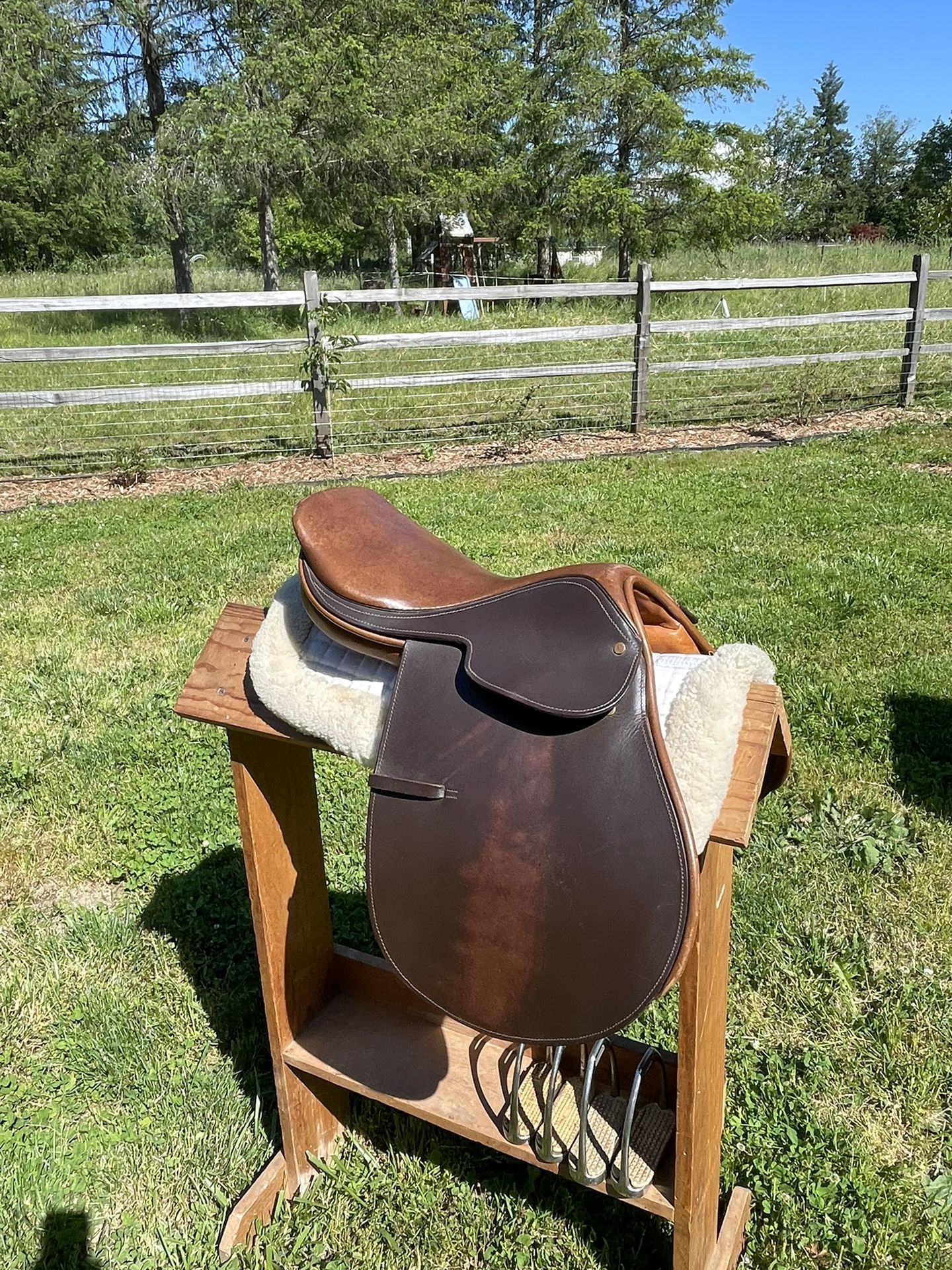 English Saddle