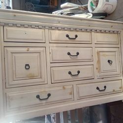 Has 11 Drawers All Work Good  Looks Nice  70 Inch Wide By 41 High 