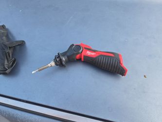 Milwaukee M12 soldering iron tool only $60