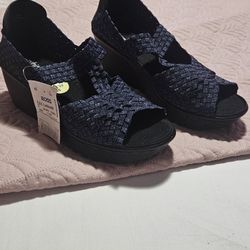 Navy Wedge Hills Shoe