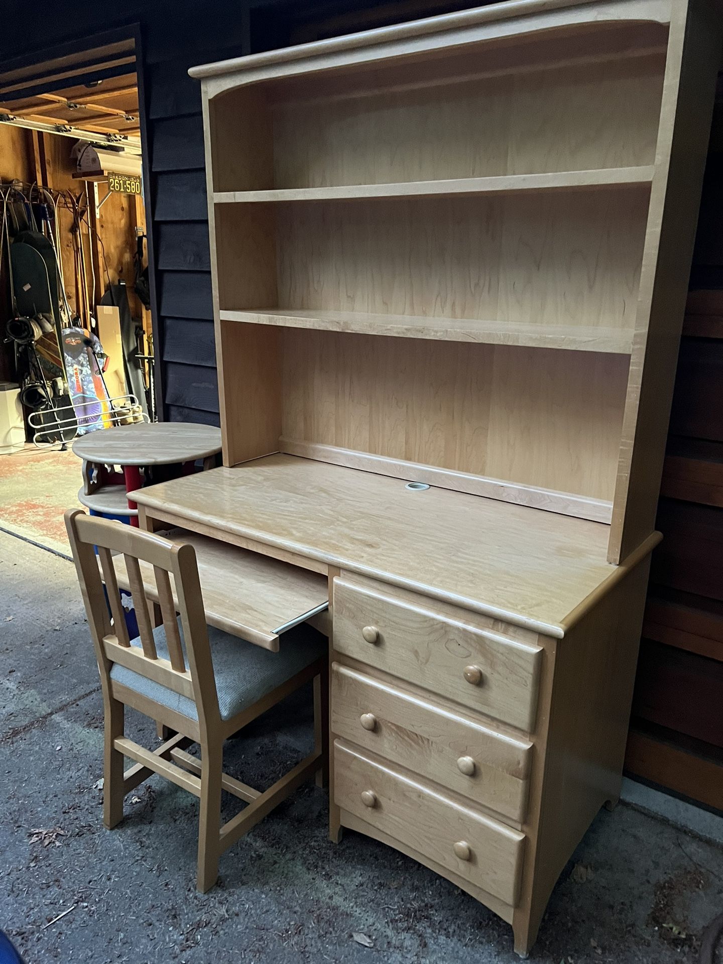 Vermont Precision Woodworks Solid Maple Desk With Hutch And Chair