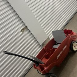 Red Wagon Radio flyer 