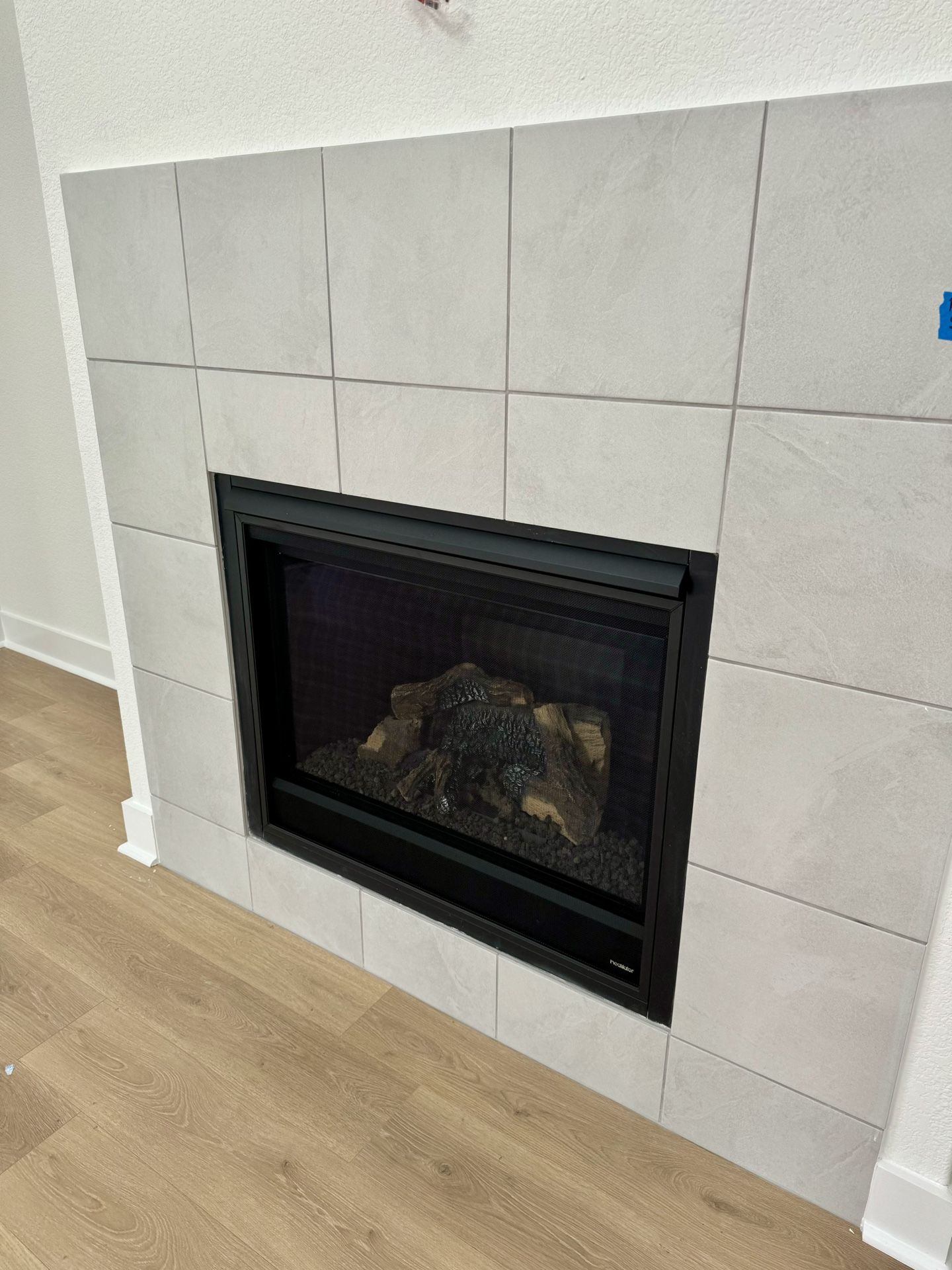 Heatilator Novus Gas Fireplace Brand New NDV4236IB for Sale in