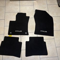 2016-2022 Toyota Prius Carpet Floor Mats