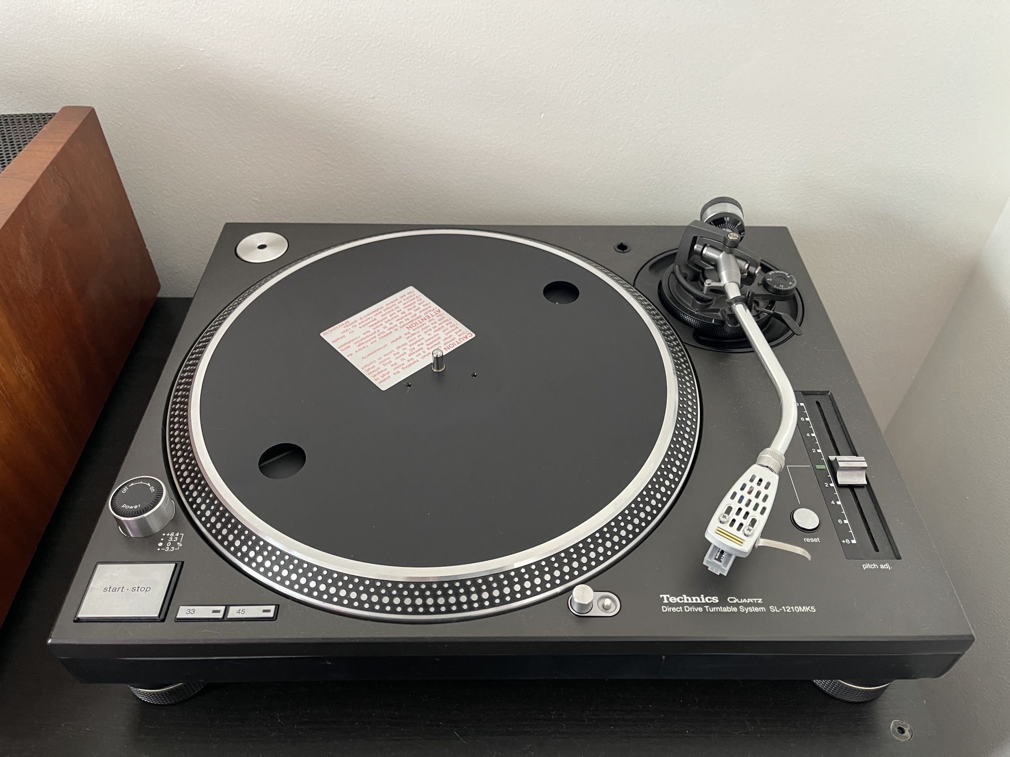 Technics SL-1210MK5 Direct-Drive DJ Turntable