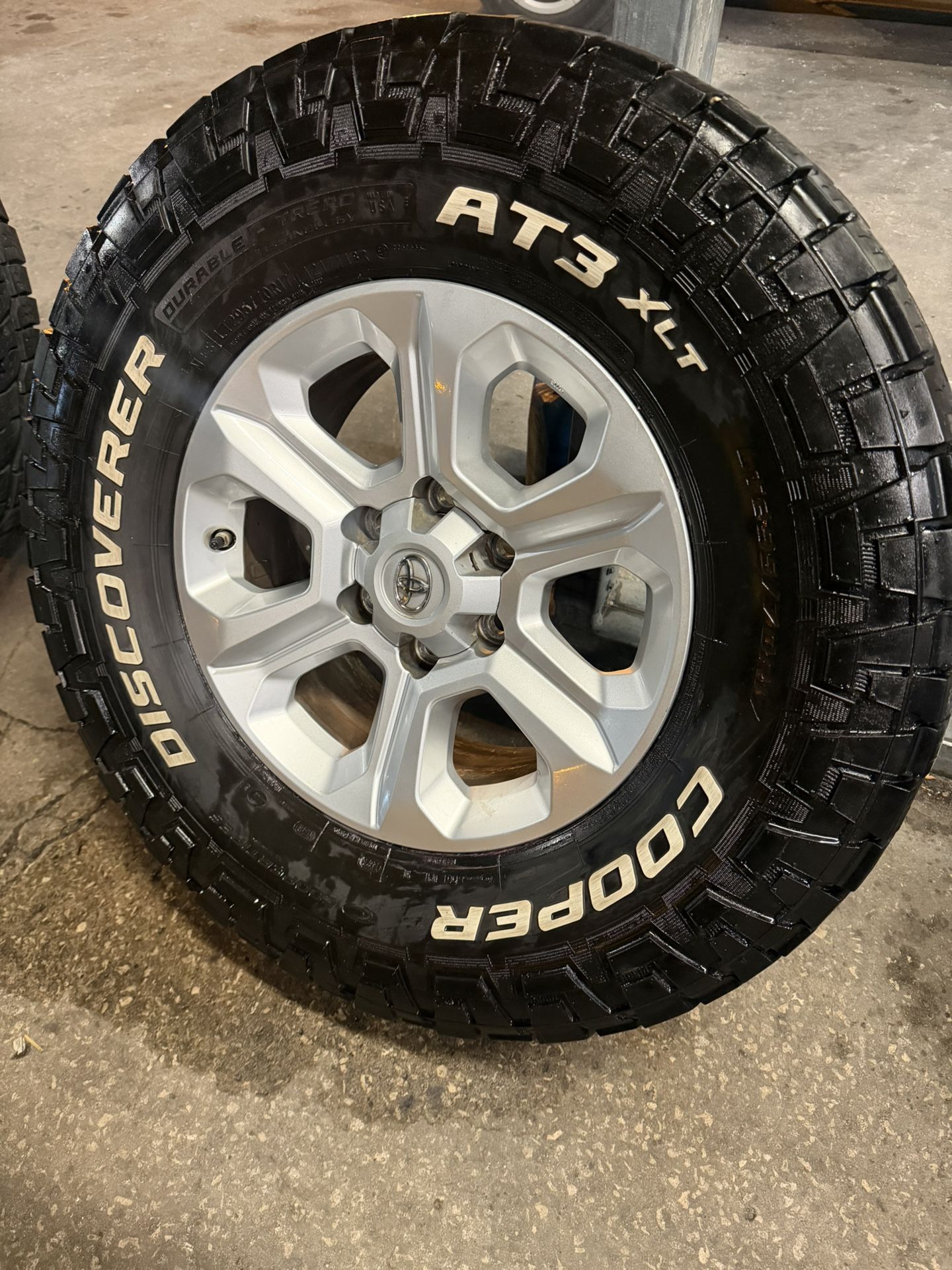 Toyota Wheels & Tires