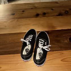 Vans 7.5 Women’s 