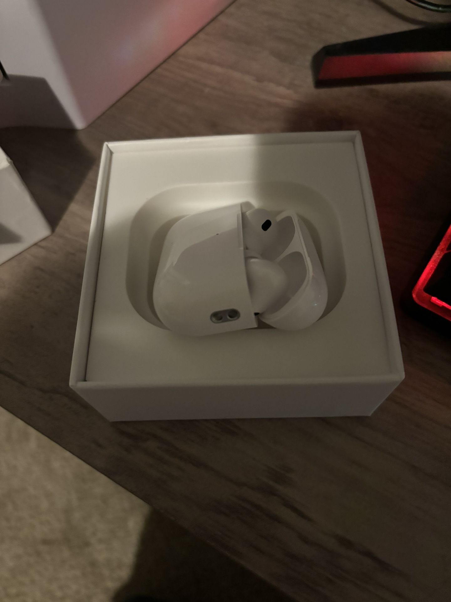 AirPods Gen 2